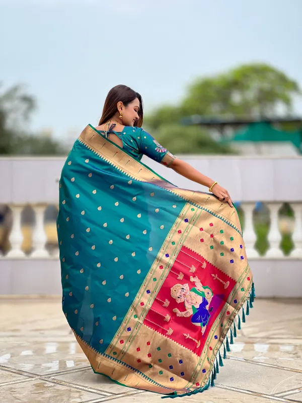 Rama_Ganapati_Paithani_Silk_Saree_With_Unstitched_Blouse_Piece