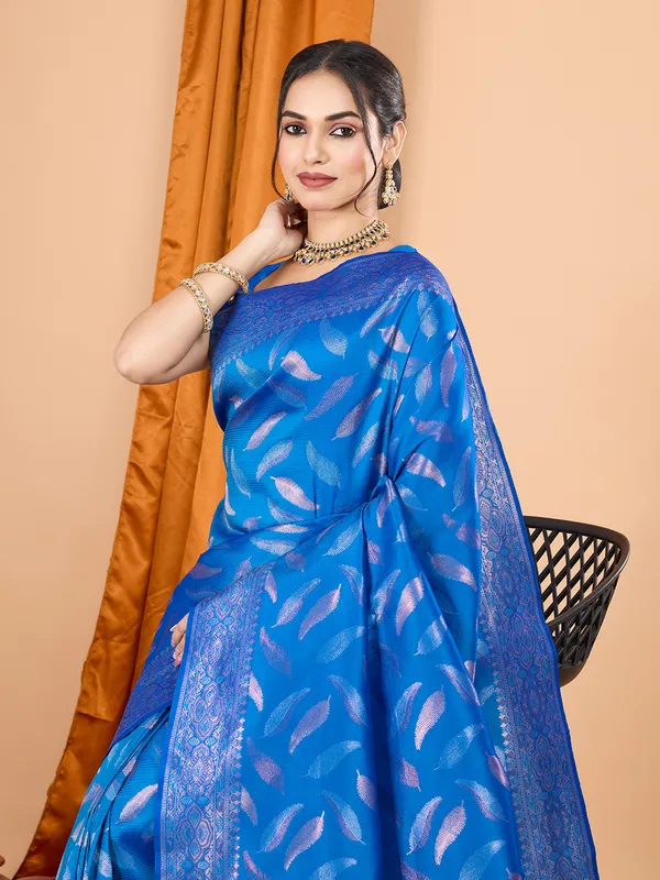 Deepskyblue_Morpichh_Silk_Saree_With_Unstitched_Blouse_Piece