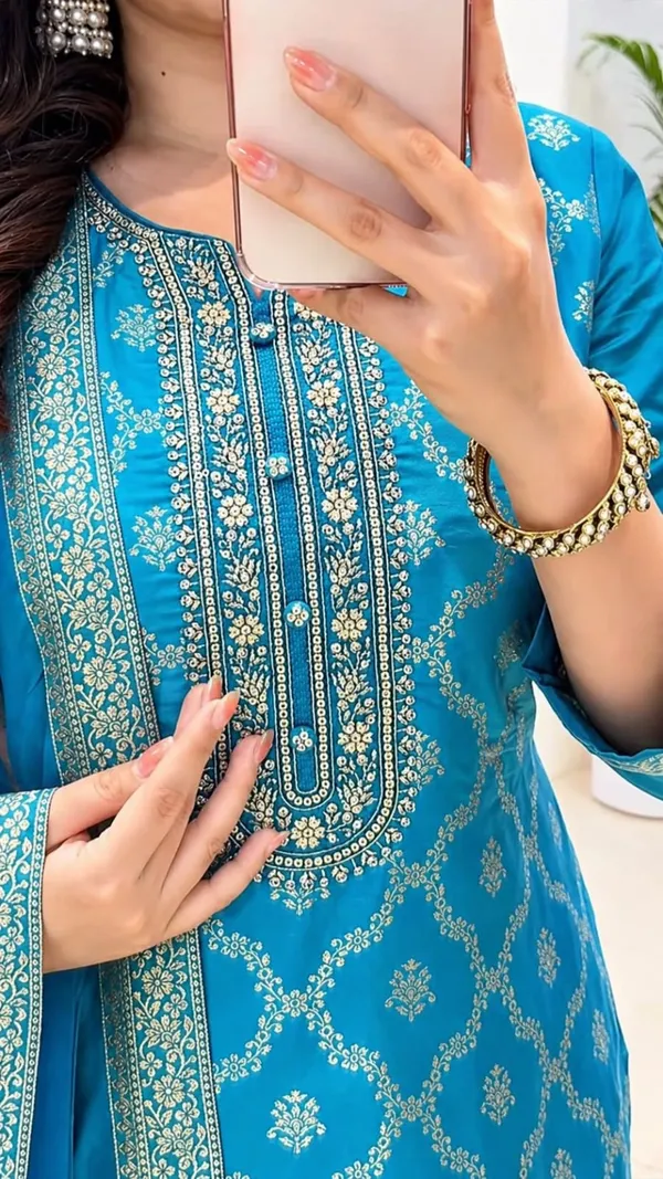Banarasi_Silk_Kurti_Pant_Dupatta_Set_for_Women