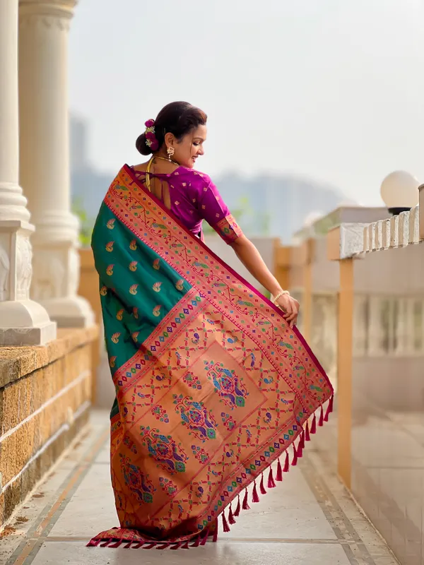 Rama_Sparkal_Silk_Saree_With_Unstitched_Blouse_Piece