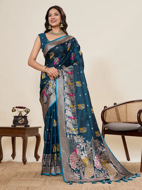 Morpeach_Yesha_Silk_Saree_With_Unstitched_Blouse_Piece