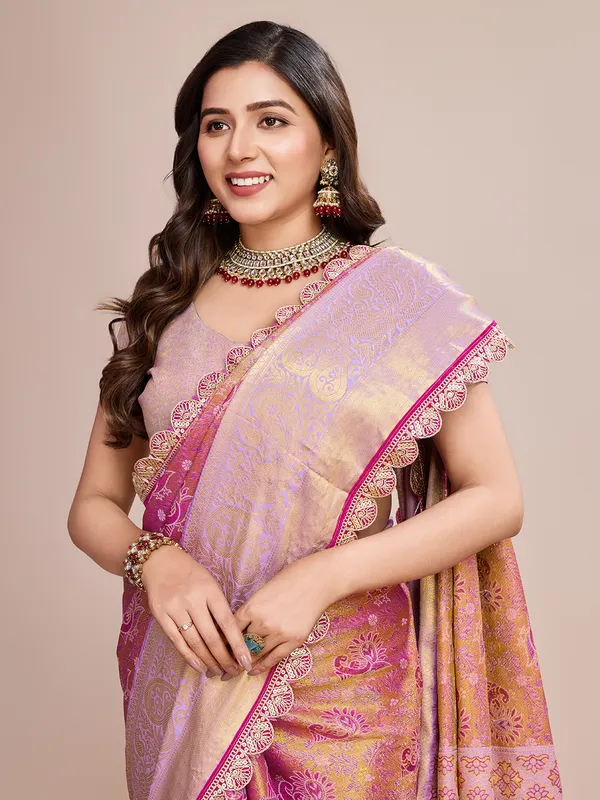 Gajri_Pink_Aaradhya_Silk_Saree_With_Unstitched_Blouse_Piece