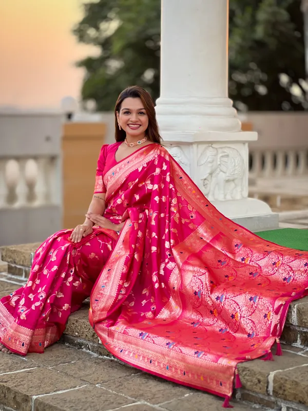 Rani_Pink_Banarasi_Silk_Saree_With_Unstitched_Blouse_Piece
