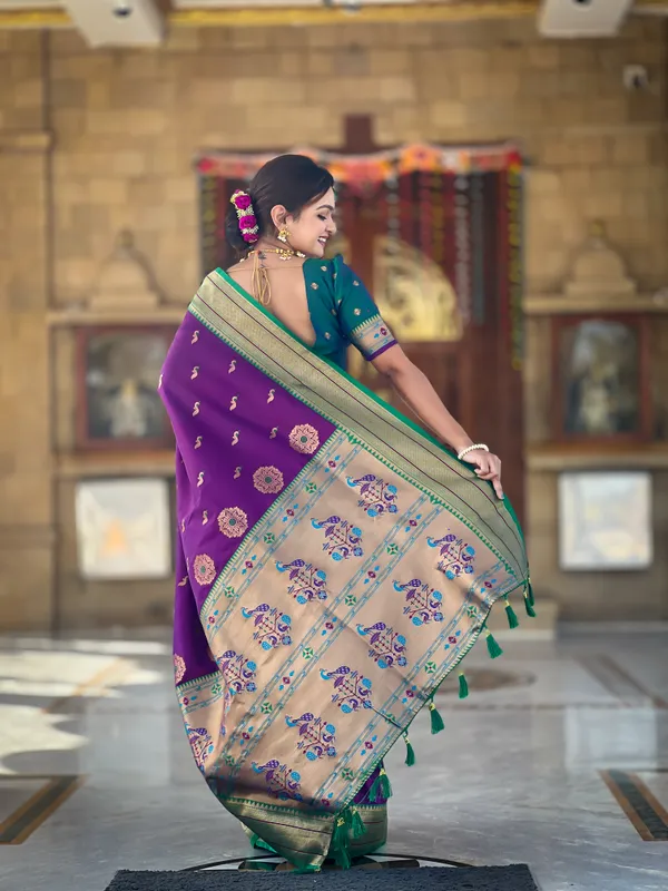 Wine_Peacock_Paithani_Silk_Saree_With_Unstitched_Blouse_Piece
