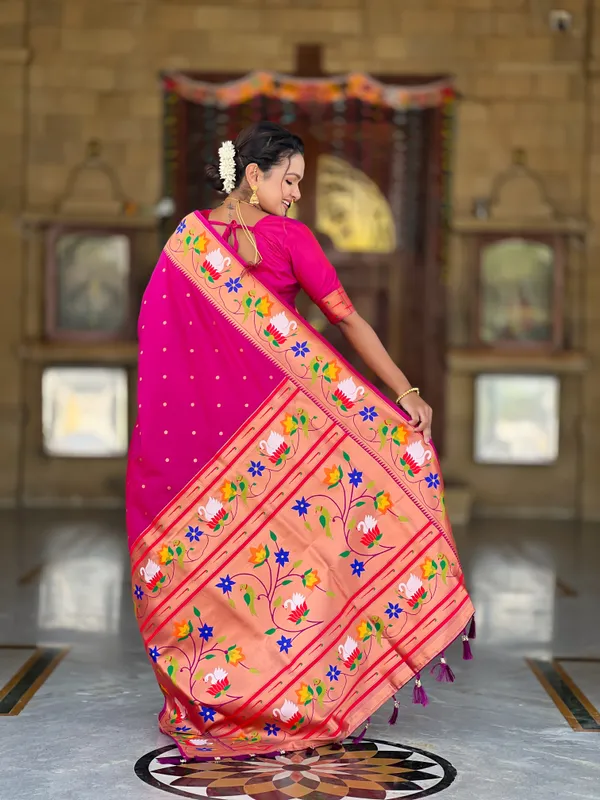 Magenta_Rajhans_Silk_Saree_With_Unstitched_Blouse_Piece