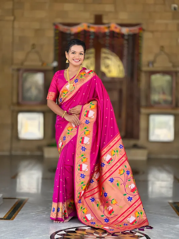 Magenta_Rajhans_Silk_Saree_With_Unstitched_Blouse_Piece