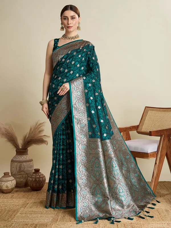 Steelblue_Rajgharana_Silk_Saree_With_Unstitched_Blouse_Piece