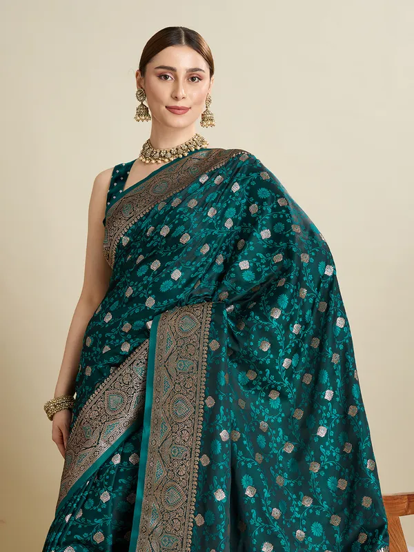 Steelblue_Rajgharana_Silk_Saree_With_Unstitched_Blouse_Piece
