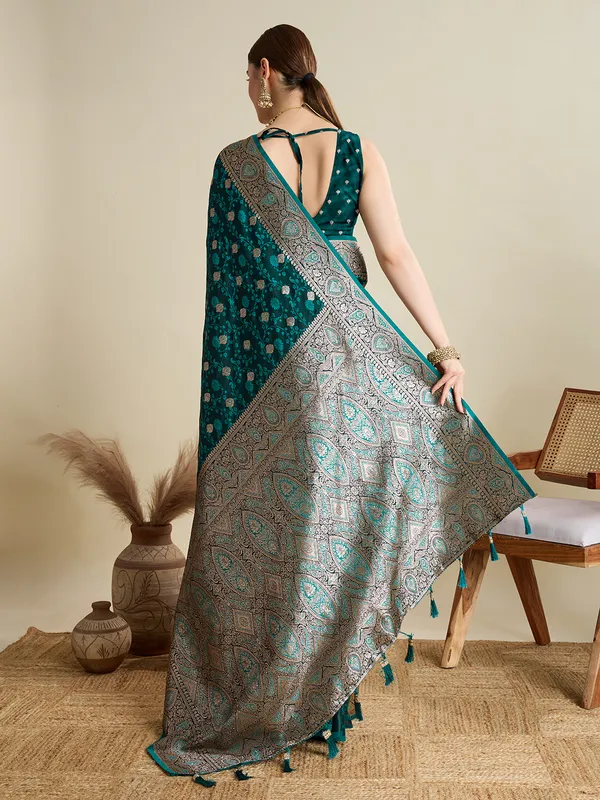 Steelblue_Rajgharana_Silk_Saree_With_Unstitched_Blouse_Piece