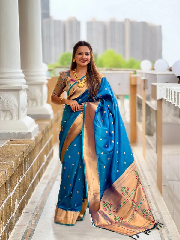 Firozi_Raffel_Silk_Saree_With_Unstitched_Blouse_Piece