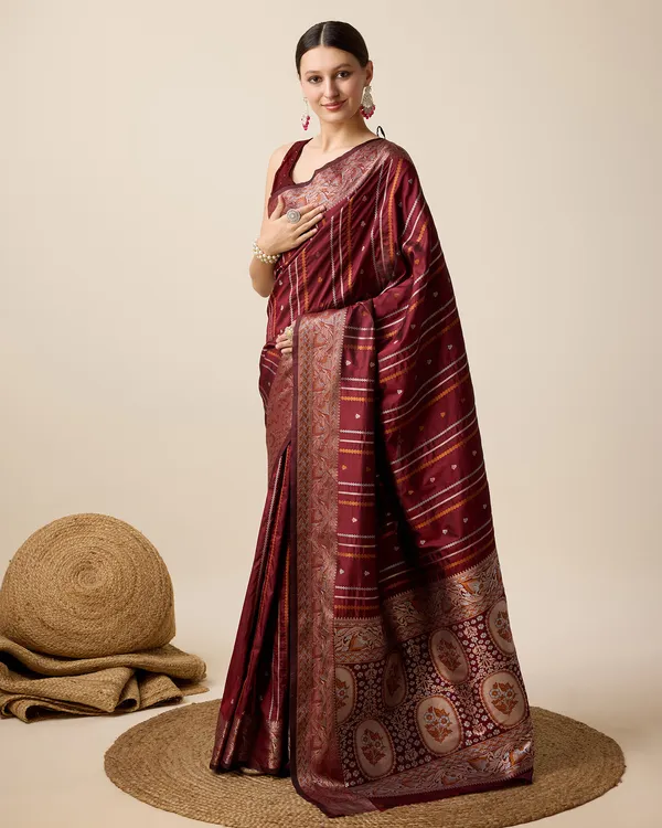 Maroon_Apexa_Jacquard_Fabrics_Saree_With_Unstitched_Blouse_Piece