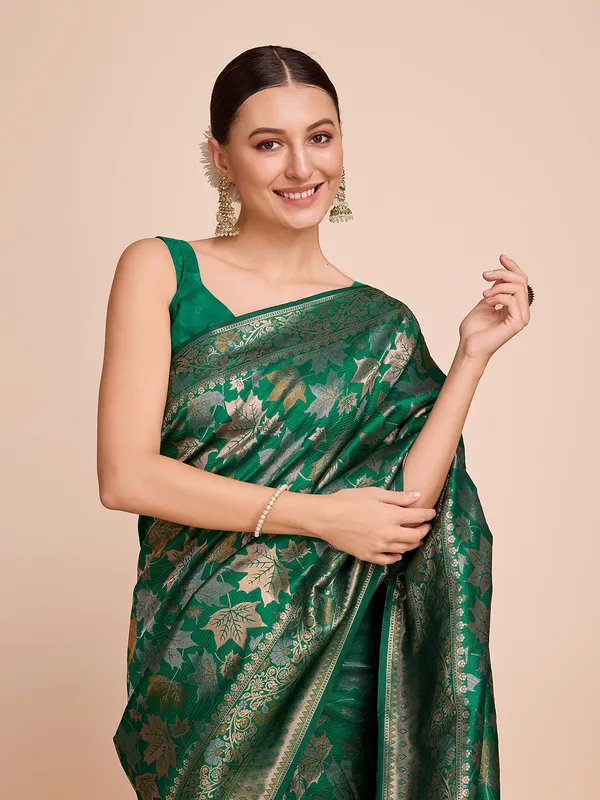 Dark_Green_Panjari_Silk_Saree_With_Unstitched_Blouse_Piece