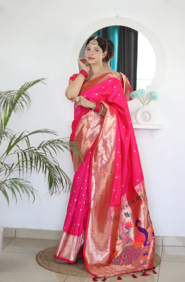 Rani_Pink_Kalakruti_Paithani_Silk_Saree_With_Unstitched_Blouse_Piece