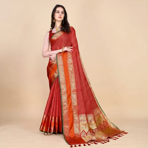 Red_Silk_Saree_With_Unstitched_Blouse_Piece