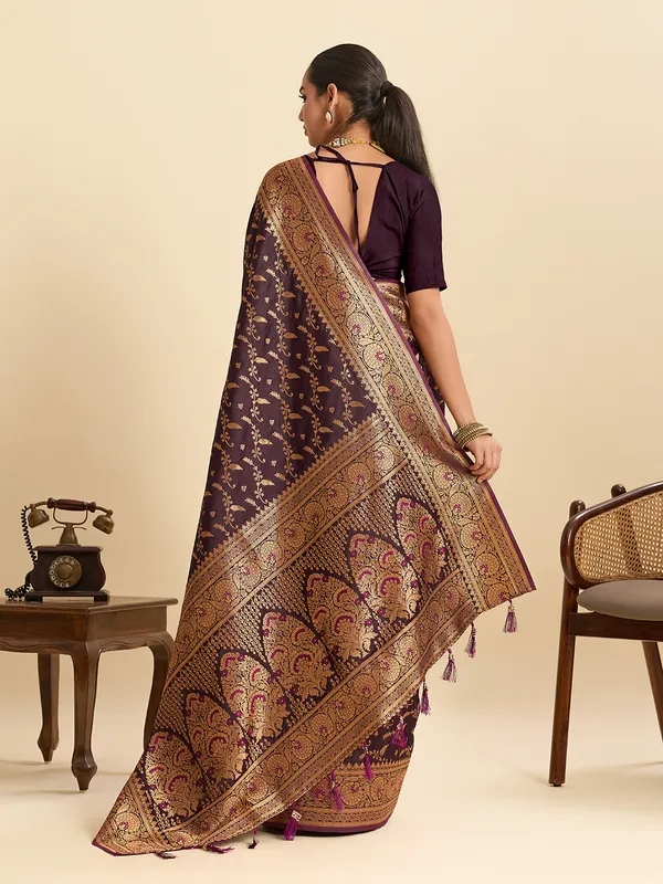 Wine_Nayantara_Silk_Saree_With_Unstitched_Blouse_Piece