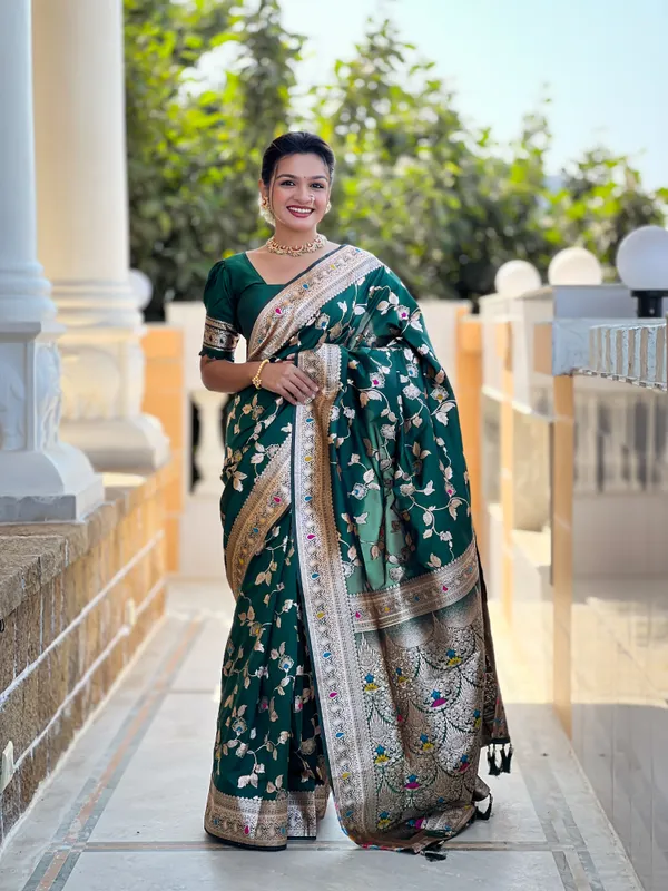 Bottlegreen_Banarasi_Silk_Saree_With_Unstitched_Blouse_Piece