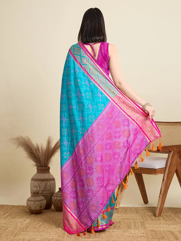 Eastern_Blue_Vaibhavi_Silk_Saree_With_Unstitched_Blouse_Piece