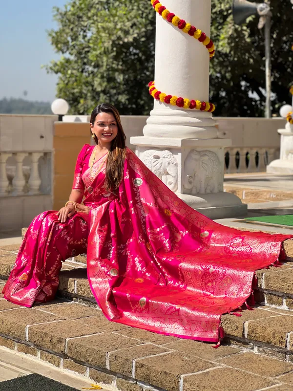 Rani_Pink_Banarasi_Banarasi_Silk_Saree_With_Unstitched_Blouse_Piece
