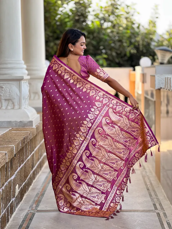 Onion_Banarasi_Banarasi_Silk_Saree_With_Unstitched_Blouse_Piece