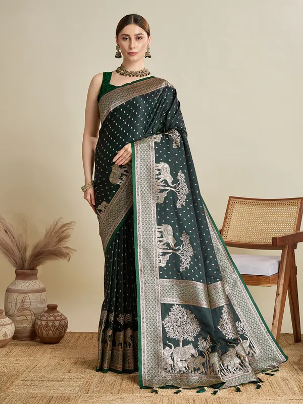 Bottlegreen_Rajgharana_Silk_Saree_With_Unstitched_Blouse_Piece