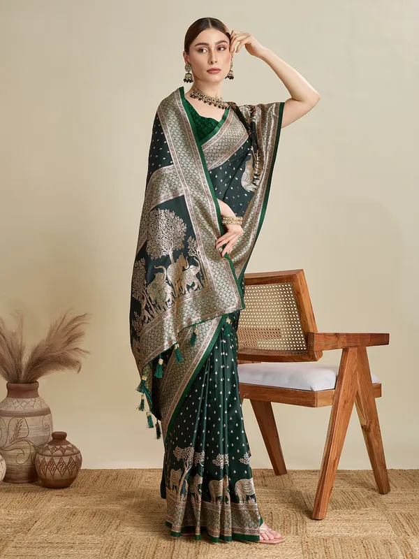 Bottlegreen_Rajgharana_Silk_Saree_With_Unstitched_Blouse_Piece