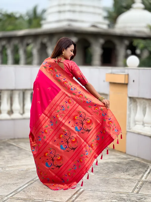 Rani_Pink_Harmony_Paithani_Silk_Saree_With_Unstitched_Blouse_Piece