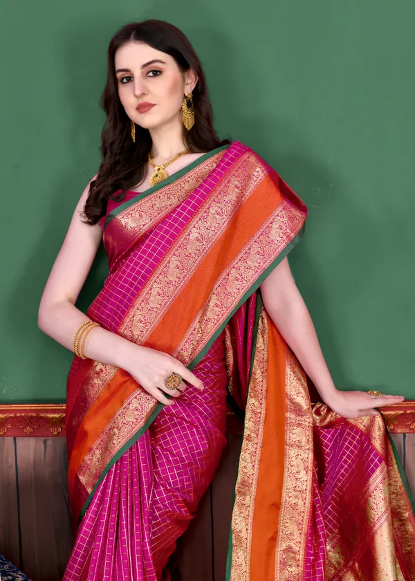 Rani_Pink_Silk_Saree_With_Unstitched_Blouse_Piece