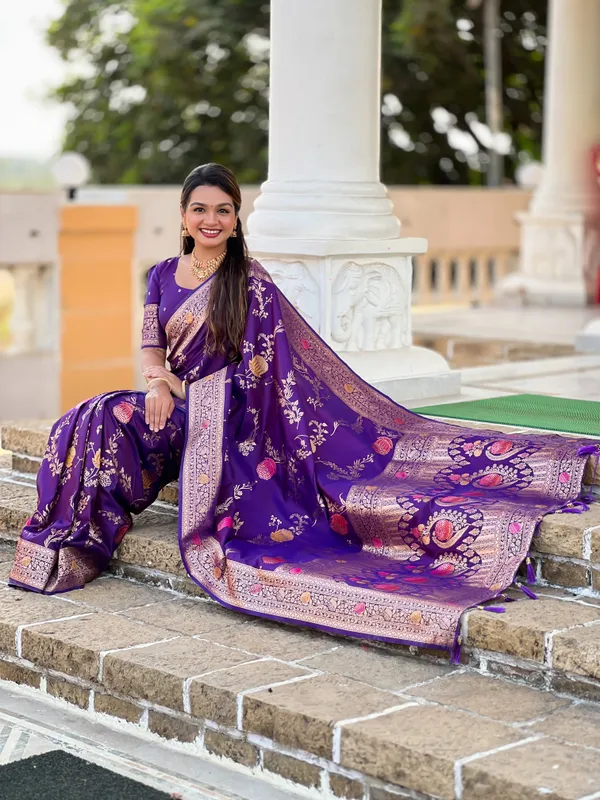 Wine_Banarasi_Banarasi_Silk_Saree_With_Unstitched_Blouse_Piece