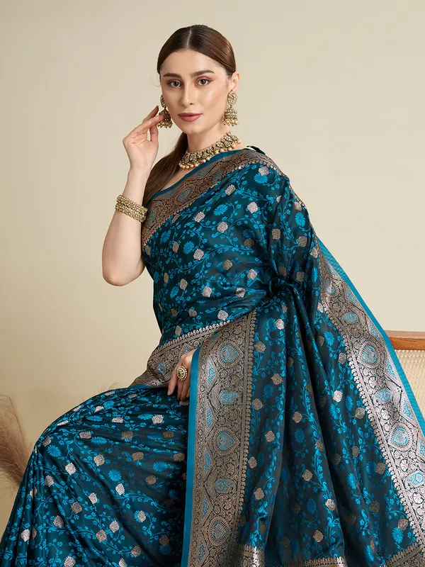 Telerama_Rajgharana_Silk_Saree_With_Unstitched_Blouse_Piece