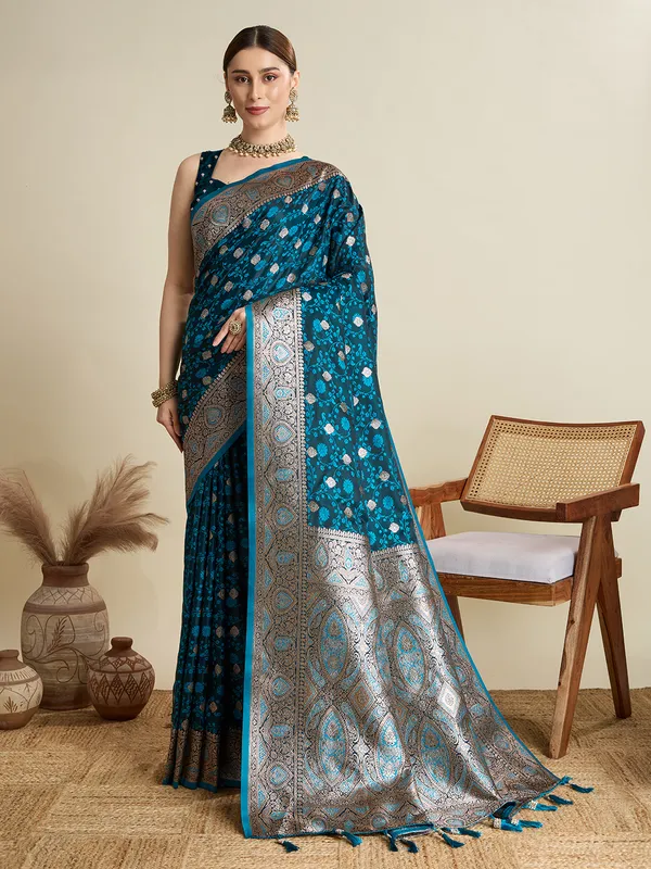 Telerama_Rajgharana_Silk_Saree_With_Unstitched_Blouse_Piece