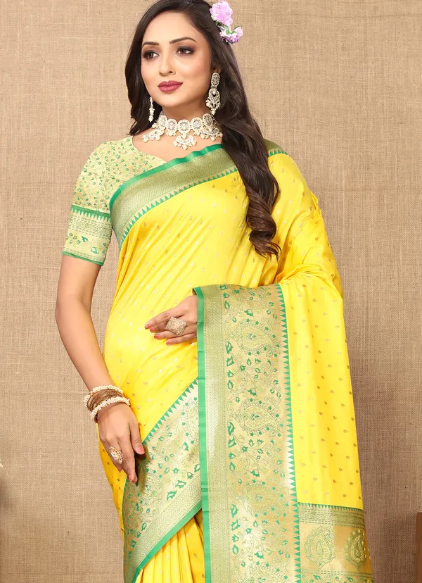 Yellow_Shriya_Silk_Saree_With_Unstitched_Blouse_Piece