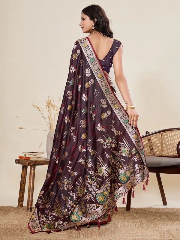 Lividbrown_Yesha_Silk_Saree_With_Unstitched_Blouse_Piece