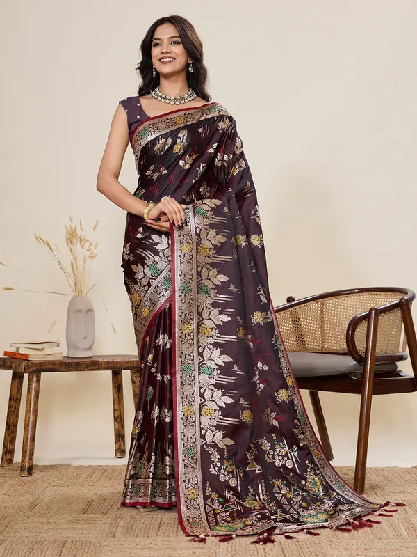Lividbrown_Yesha_Silk_Saree_With_Unstitched_Blouse_Piece