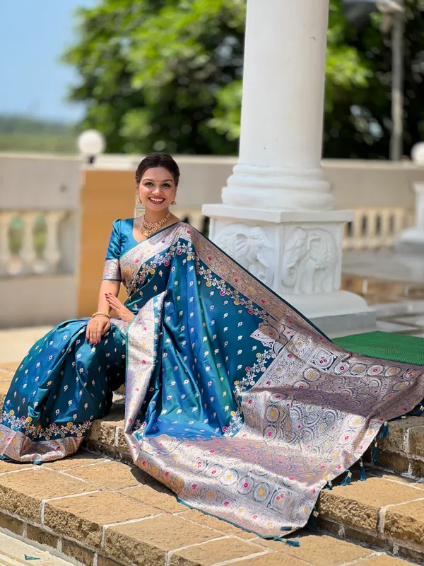 Morpeach_Banarasi_Banarasi_Silk_Saree_With_Unstitched_Blouse_Piece
