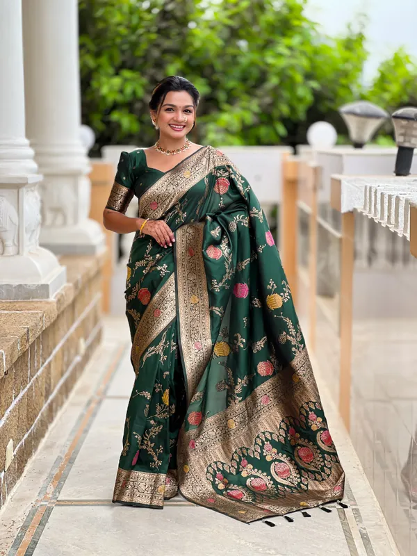 Bottlegreen_Banarasi_Banarasi_Silk_Saree_With_Unstitched_Blouse_Piece