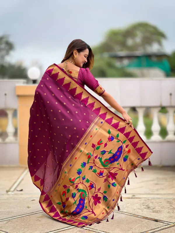 Wine_Temple_Silk_Saree_With_Unstitched_Blouse_Piece