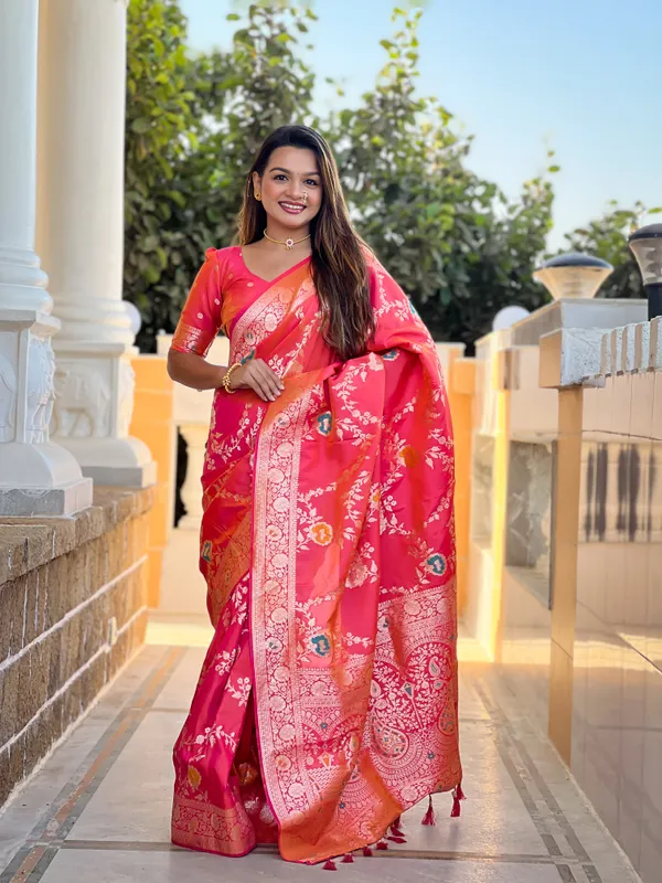 Gajari_Pink_Banarasi_Banarasi_Silk_Saree_With_Unstitched_Blouse_Piece