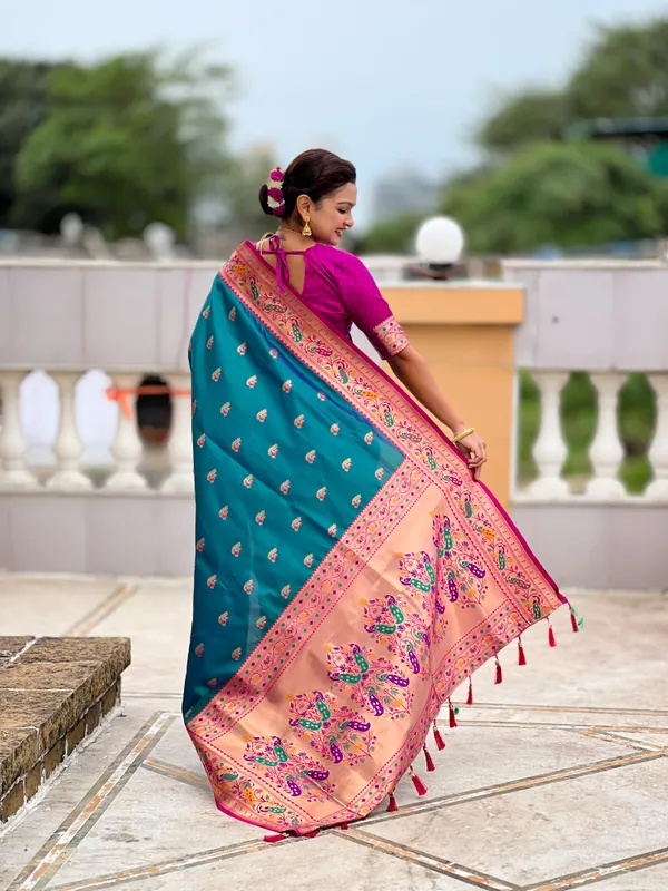 Aquarama_Royal_Paithani_Silk_Saree_With_Unstitched_Blouse_Piece