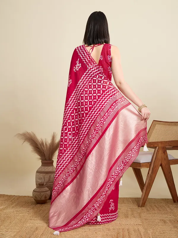 Red_Kyara_Linan_Saree_With_Unstitched_Blouse_Piece