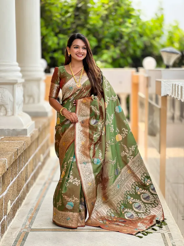 Mehendi_Banarasi_Cotton_Saree_With_Unstitched_Blouse_Piece