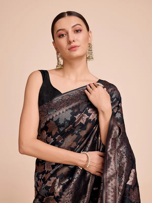 Black_Panjari_Silk_Saree_With_Unstitched_Blouse_Piece