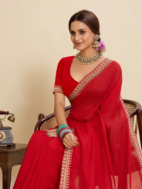 Red_Shappire_Silk_Saree_With_Unstitched_Blouse_Piece