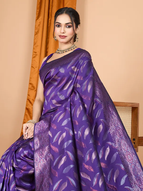 Anjir_Morpichh_Silk_Saree_With_Unstitched_Blouse_Piece