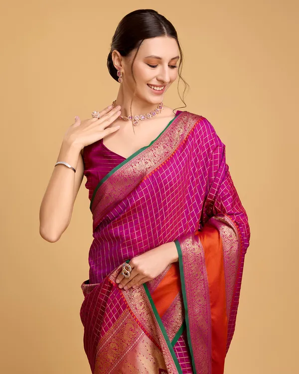 Red_Violet_Khushi_Jacquard_Fabrics_Saree_With_Unstitched_Blouse_Piece