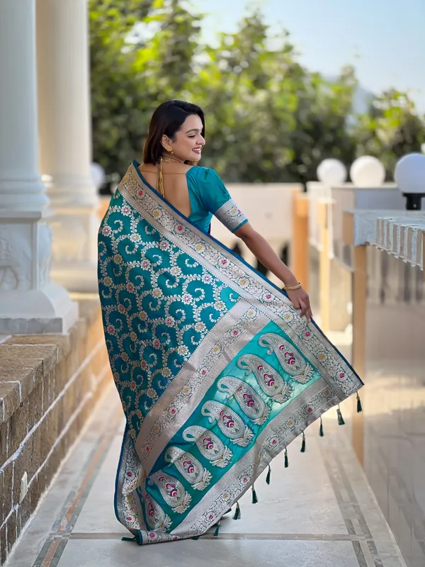 Rama_Banarasi_Banarasi_Silk_Saree_With_Unstitched_Blouse_Piece