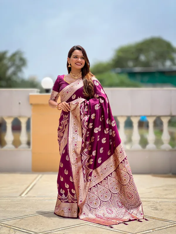 Wine_Banarasi_Banarasi_Silk_Saree_With_Unstitched_Blouse_Piece