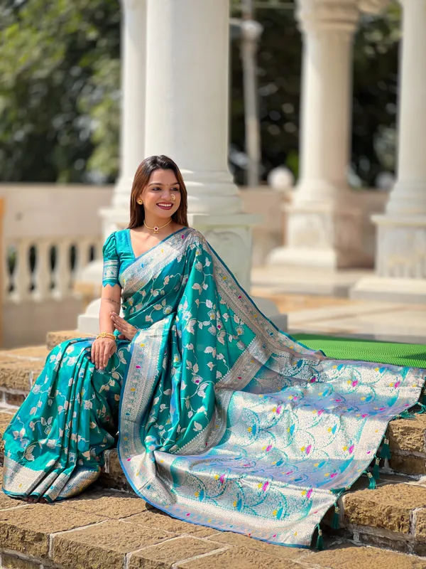 Rama_Banarasi_Silk_Saree_With_Unstitched_Blouse_Piece