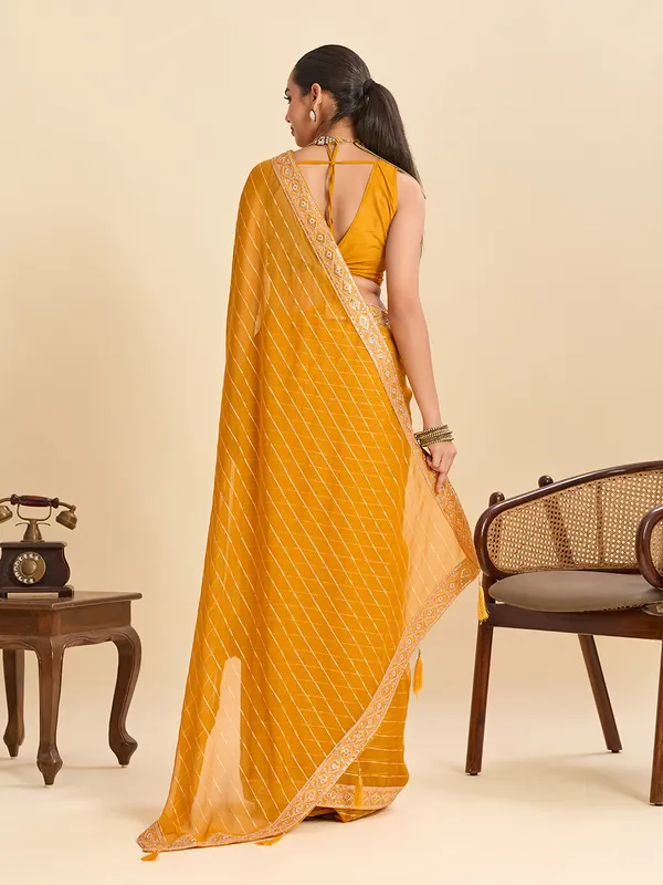 Yellow_Madhvi_Silk_Saree_With_Unstitched_Blouse_Piece