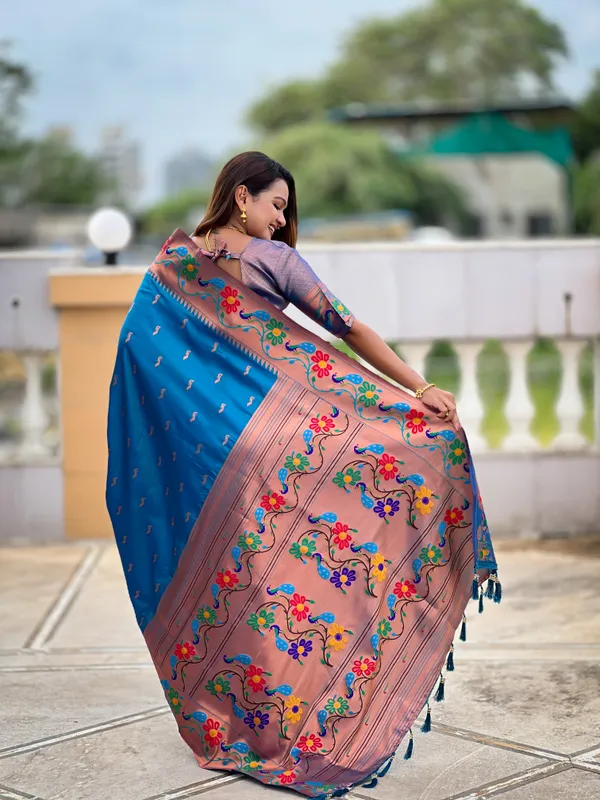 Skyblue_Anuradha_Paithani_Silk_Saree_With_Unstitched_Blouse_Piece