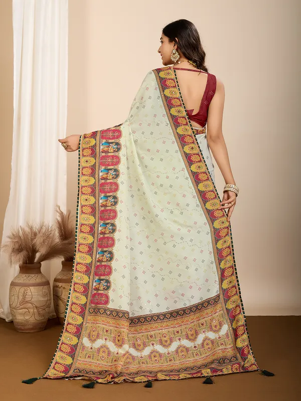 Beige_Aarni_Cotton_Saree_With_Unstitched_Blouse_Piece
